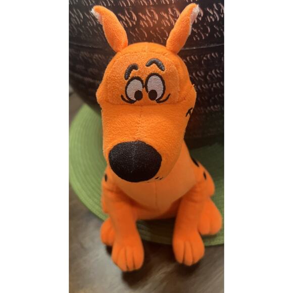 Scooby Doo Plush Toy 9” - Picture 2 of 7